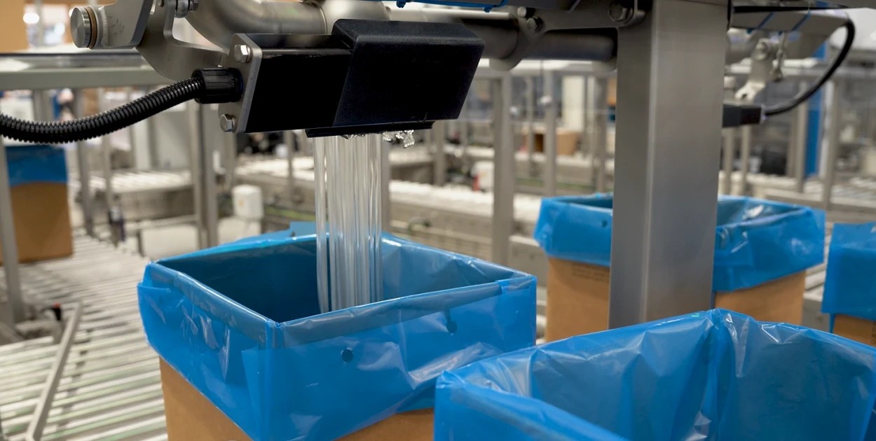 Tripple filling line for shortening | Niverplast