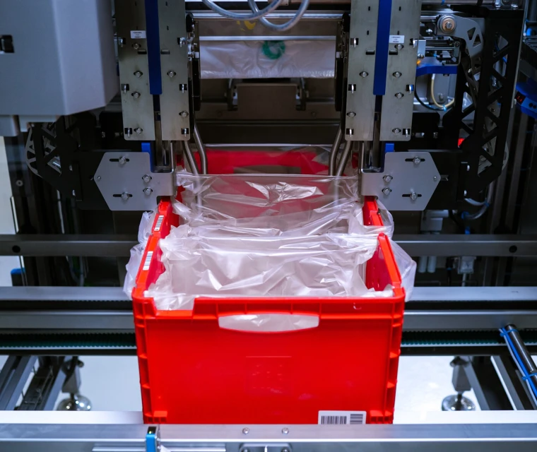 TriPlast - bag inserting | Niverplast